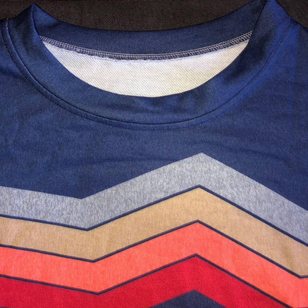 Sweatshirt - Picture 6 of 6